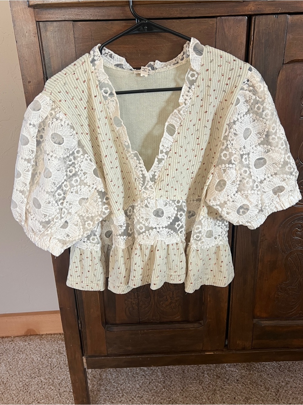 POL Cream Eyelet Lace Puff-Sleeve Blouse